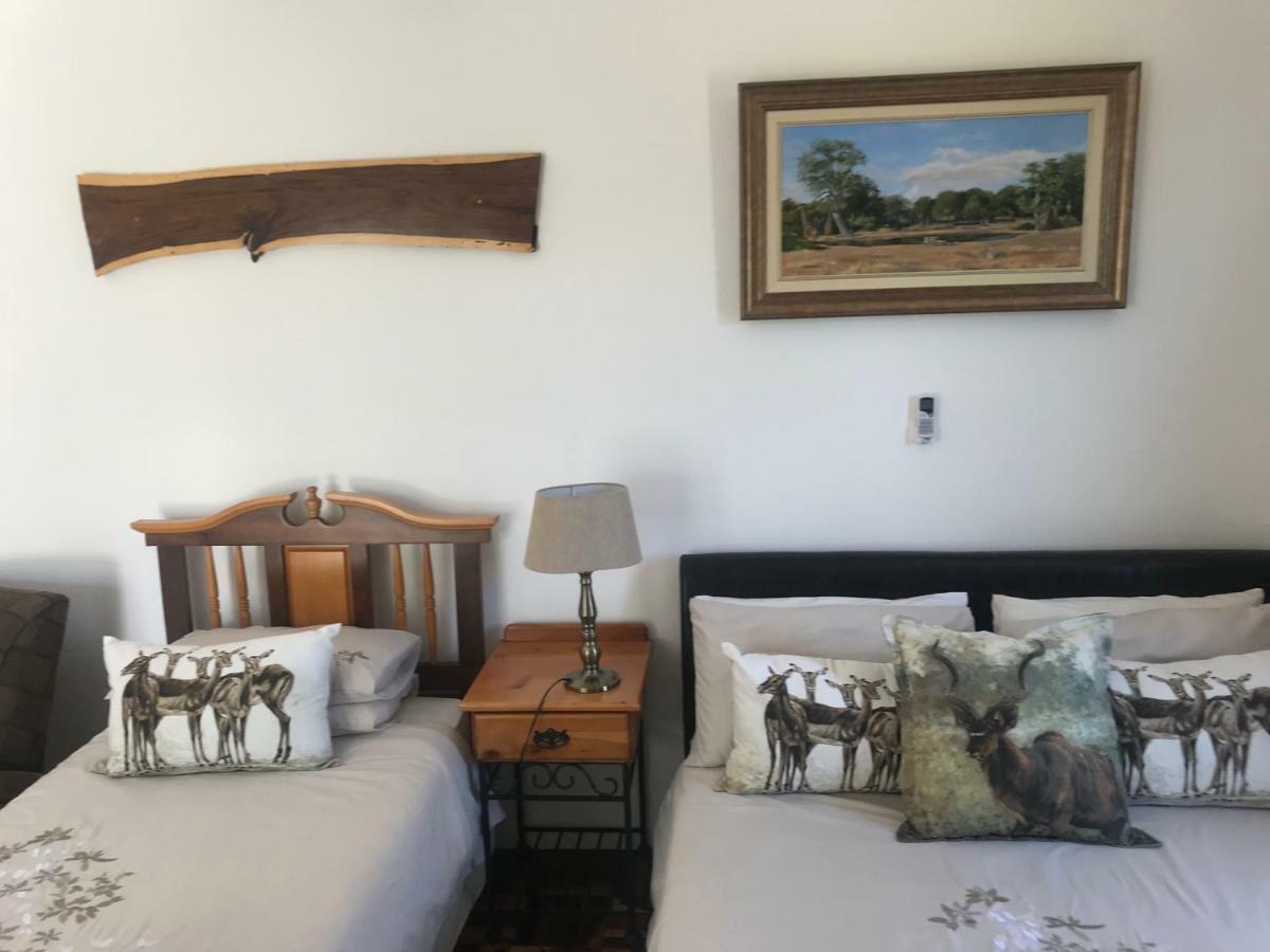 ליידיסמית Towerzicht Guest House מראה חיצוני תמונה