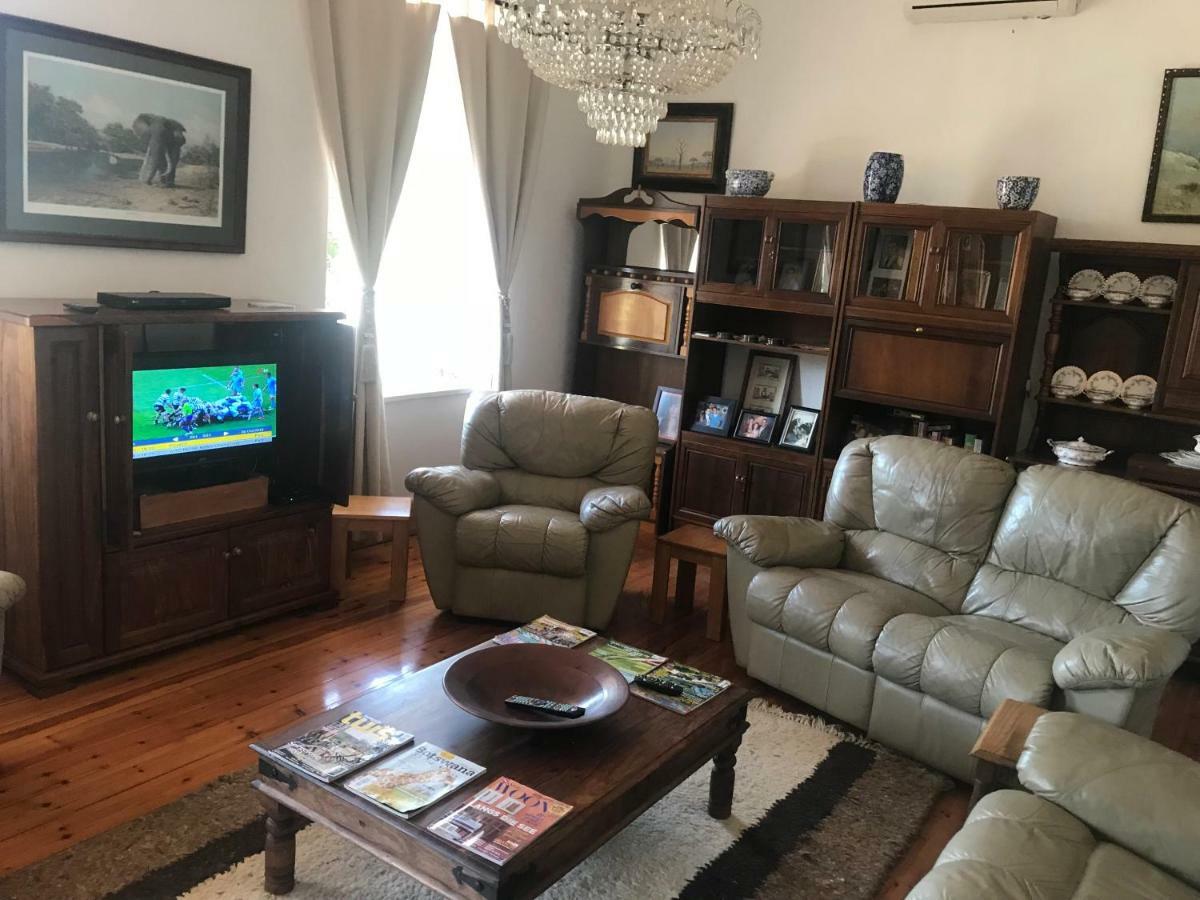 ליידיסמית Towerzicht Guest House מראה חיצוני תמונה